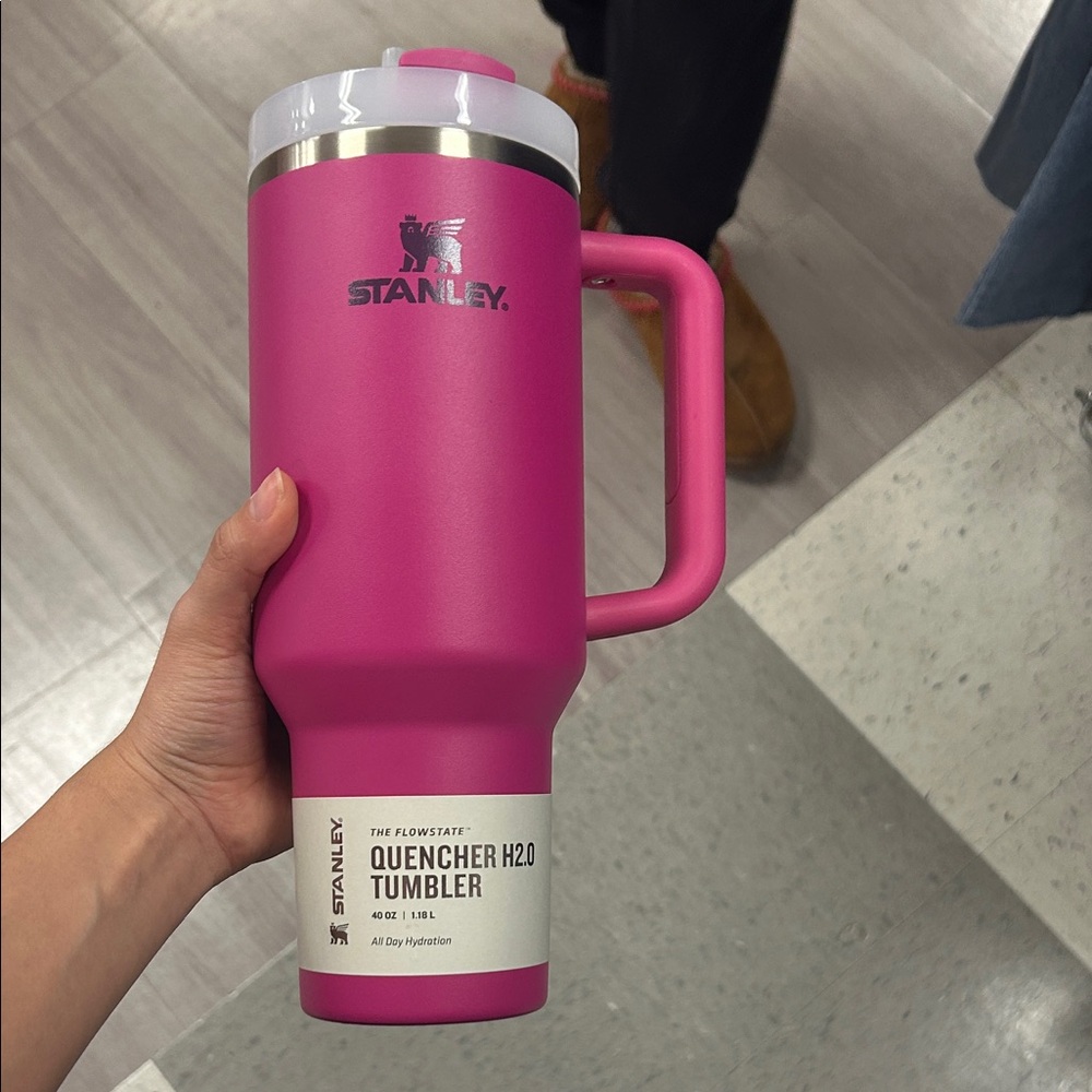 Stanley Vibrant Pink Quencher Tumbler